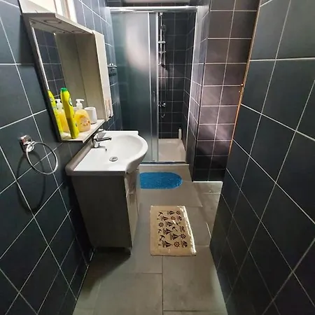 Guest house Anna 10 Min Walk From The Larnaca